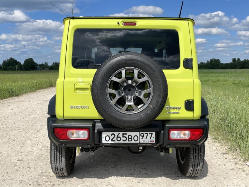 Сердечный выбор: тест-драйв пятидверного Suzuki Jimny