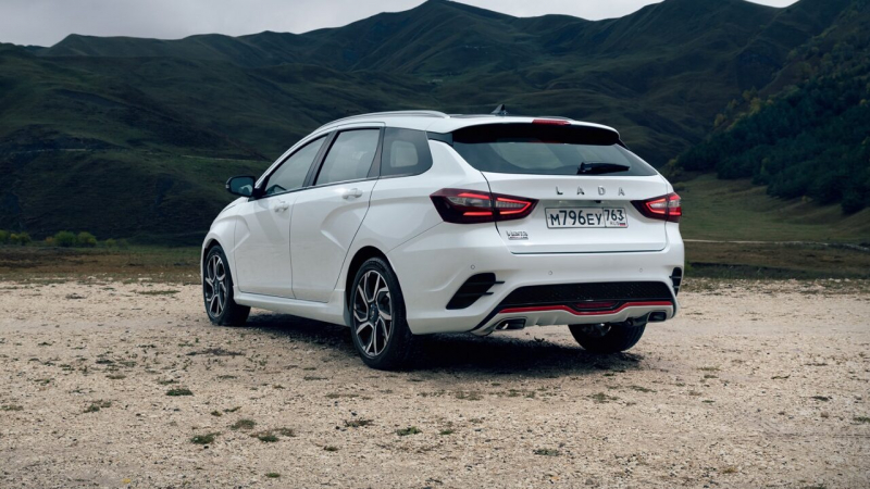 Спортивная LADA Vesta получила новые опции. Подробности