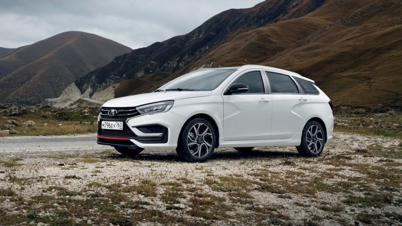 Спортивная LADA Vesta получила новые опции. Подробности