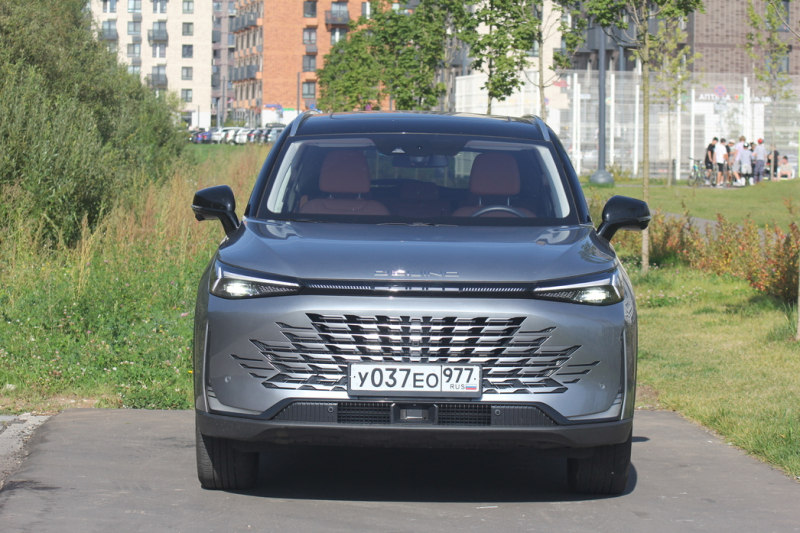 Все на массаж: тест-драйв кроссовера BAIC X75