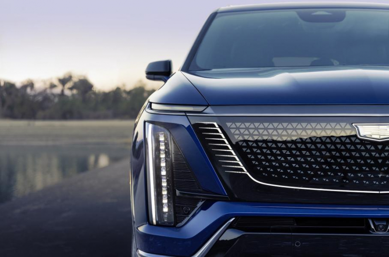 Представлен электрический Cadillac Vistiq