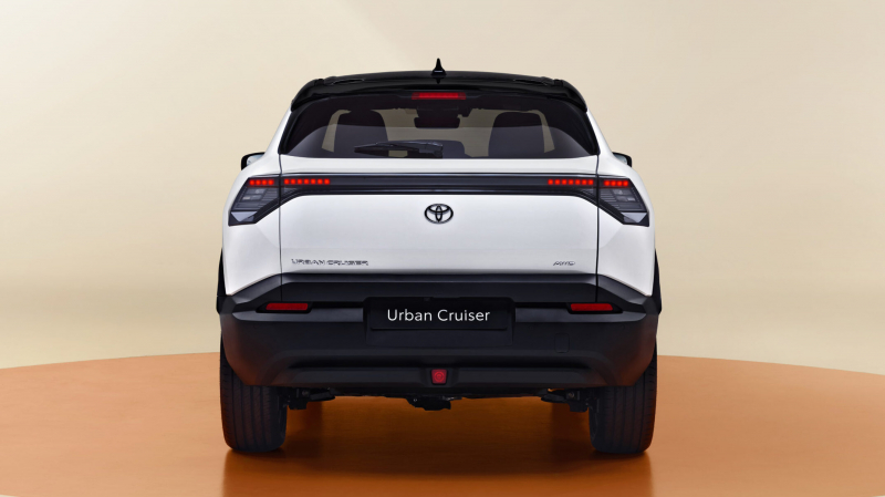 Toyota представила новый кроссовер Urban Cruiser. Подробности и фото