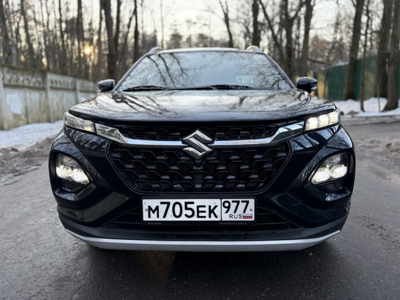 Машина, просто машина: тест-драйв приподнятого хетчбэка Suzuki Fronx