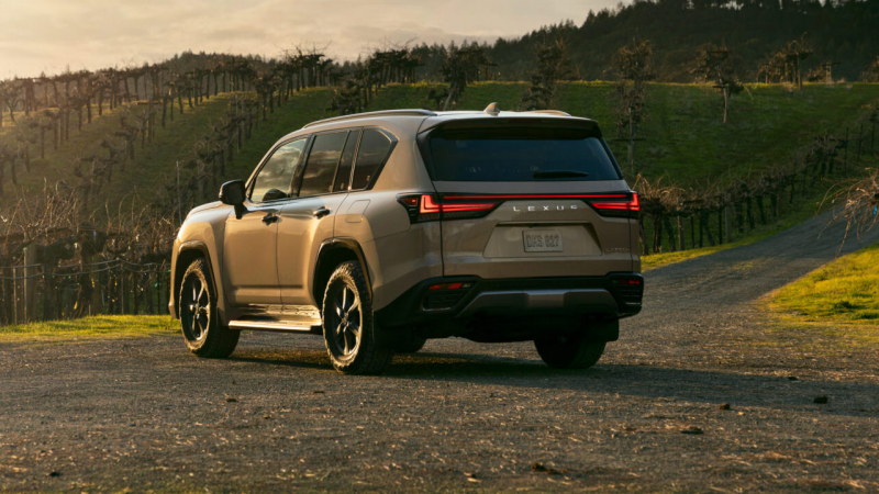 Представлен обновленный внедорожник Lexus LX: сколько он стоит