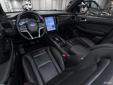 7-местный кроссовер с топовым оснащением, 139-сильным мотором и автоматизированной коробкой передач по цене Lada Granta. SWM G05 Pro можно купить дешевле 1,3 млн рублей