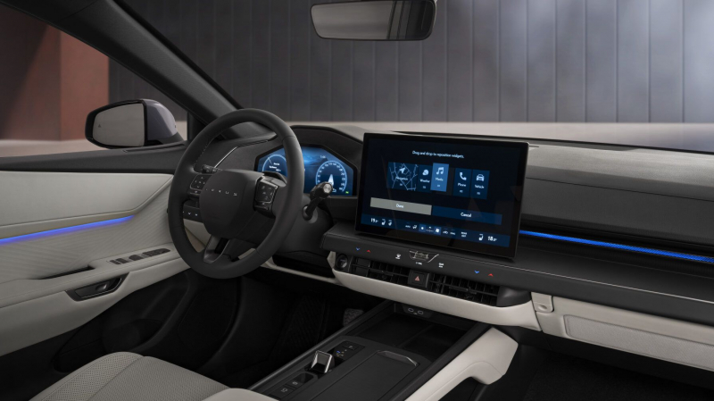 Представлен новый Lexus ES восьмого поколения. Как он изменился