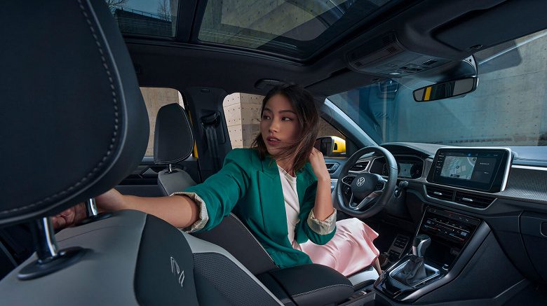 Представлен Volkswagen T-Roc 2025 — очень дорого