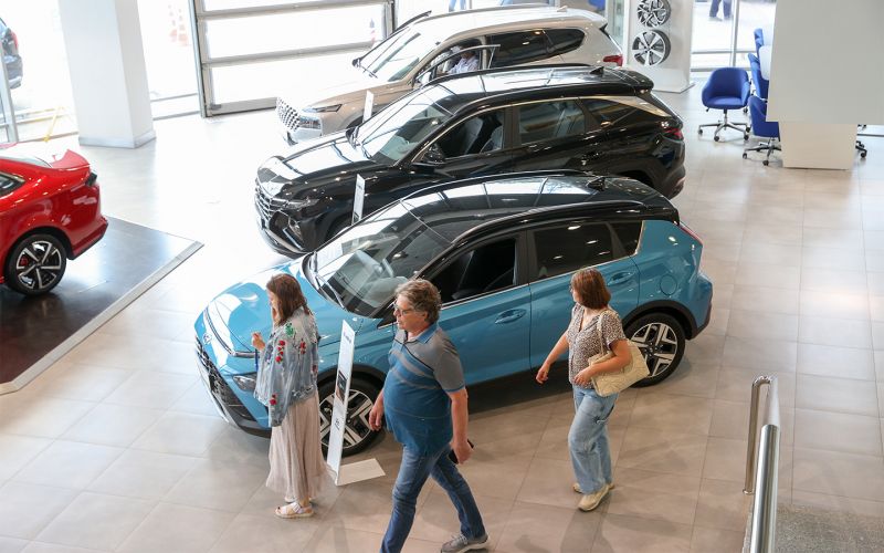 «Фейковые» Lada Iskra, новый глава Минтранса и снижение цен. Итоги недели
