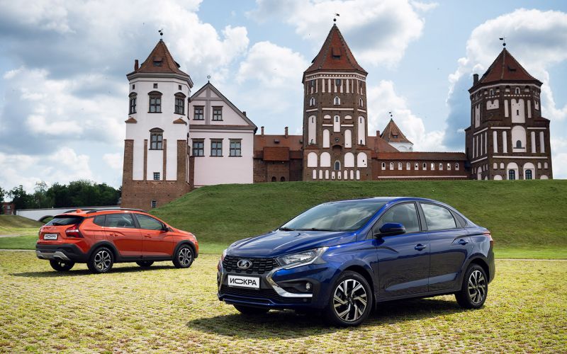 «Москвич 8», новые опции Lada и повышение пошлин. Главное за неделю
