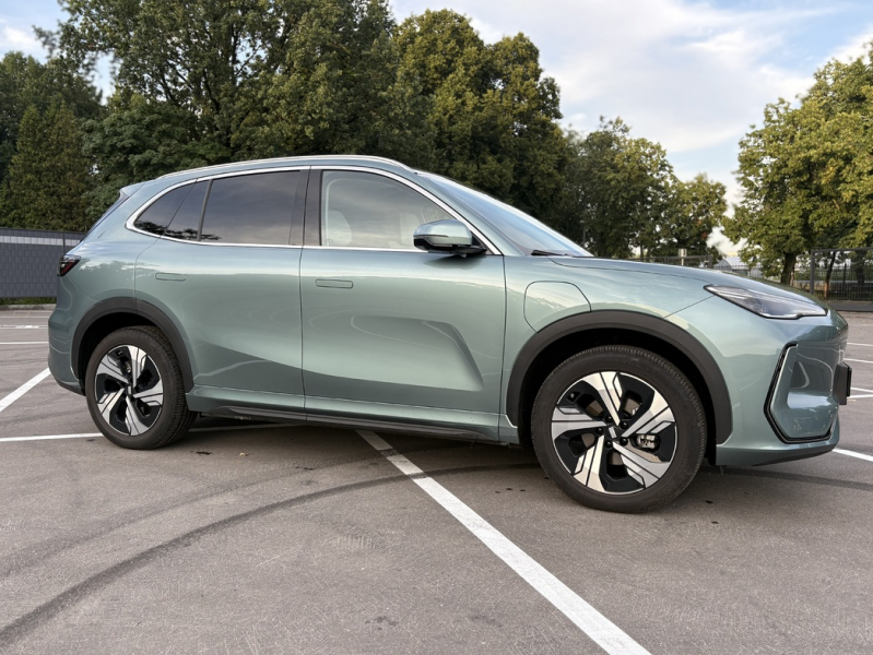 Электрическое недоразумение: тест-драйв кроссовера Geely EX5