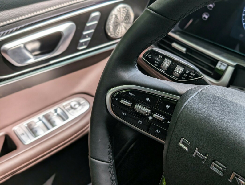 Идеальное равновесие: тест-драйв кроссовера Chery Tiggo 7L с полным приводом