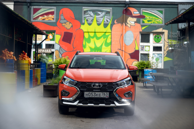 Первый тест-драйв LADA Iskra: удалось ли АВТОВАЗу высечь искру