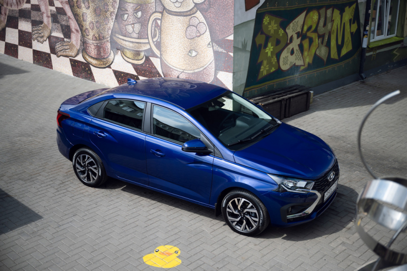 Первый тест-драйв LADA Iskra: удалось ли АВТОВАЗу высечь искру