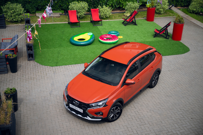 Первый тест-драйв LADA Iskra: удалось ли АВТОВАЗу высечь искру