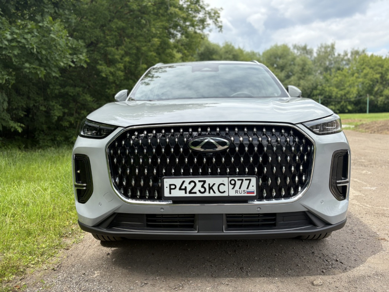 Скромняга, способный удивить: тест-драйв Chery Tiggo 9
