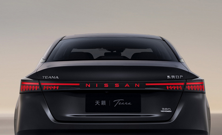 Аналог Toyota Camry от Nissan. Представлен совершенно новый Nissan Teana Plus