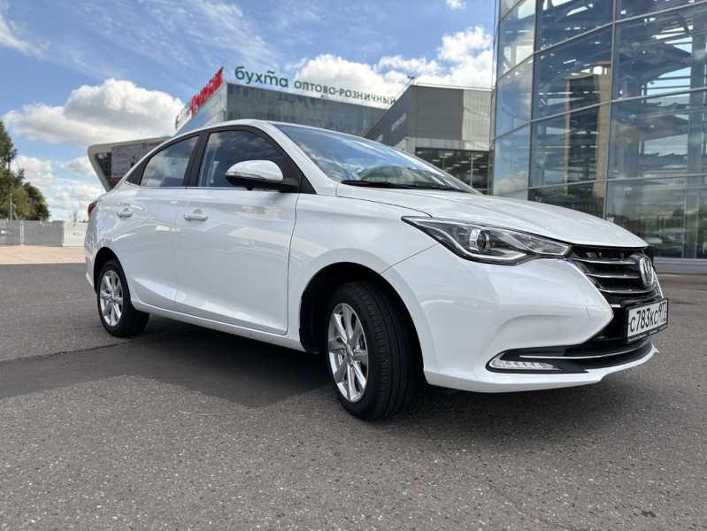 Уходящая натура: тест-драйв бюджетного седана Changan Alsvin