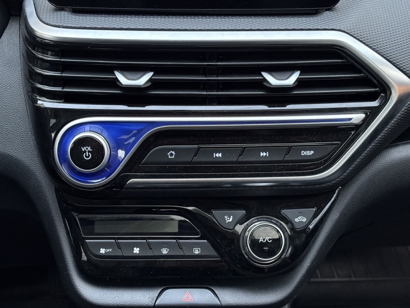 Уходящая натура: тест-драйв бюджетного седана Changan Alsvin