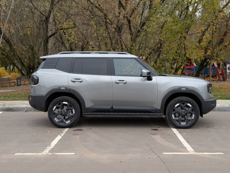 Не близнецы, но двойняшки: тест-драйв городского брутала Jetour T1