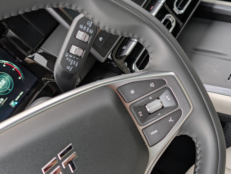 Не близнецы, но двойняшки: тест-драйв городского брутала Jetour T1