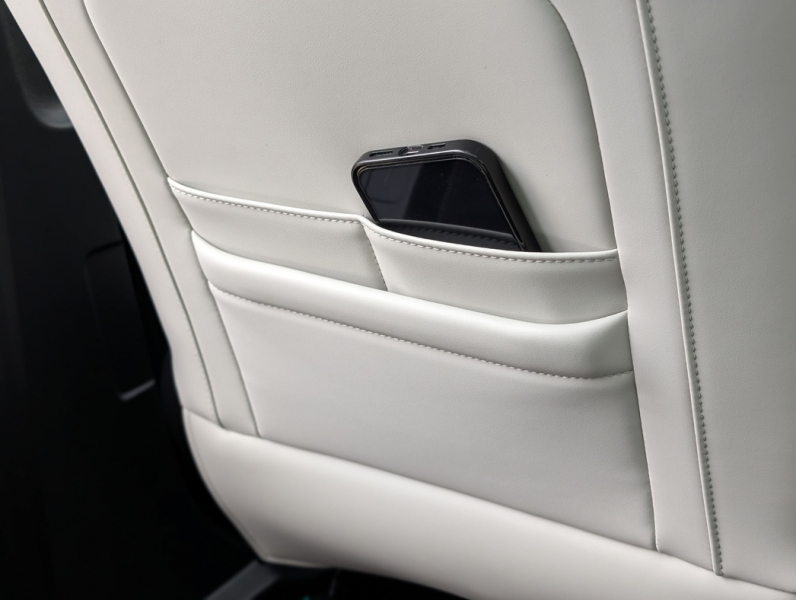 Не близнецы, но двойняшки: тест-драйв городского брутала Jetour T1