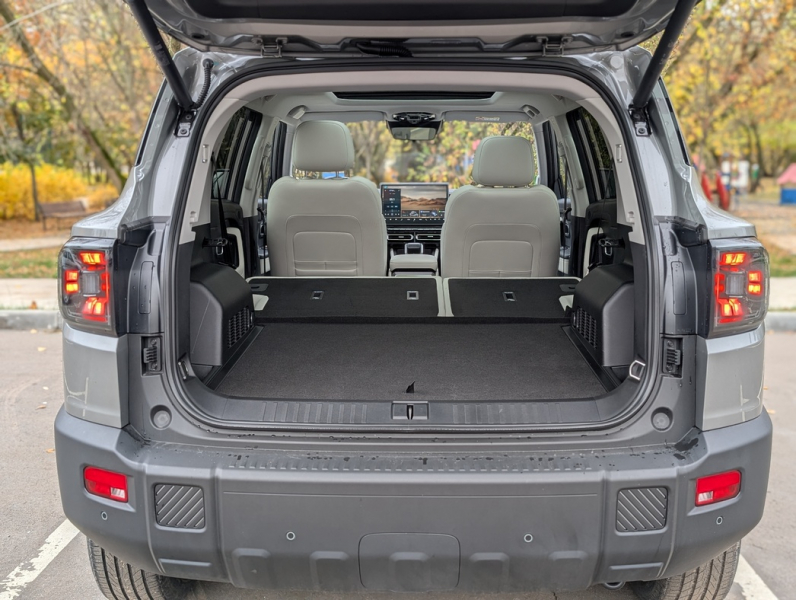 Не близнецы, но двойняшки: тест-драйв городского брутала Jetour T1