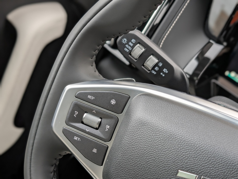 Не близнецы, но двойняшки: тест-драйв городского брутала Jetour T1