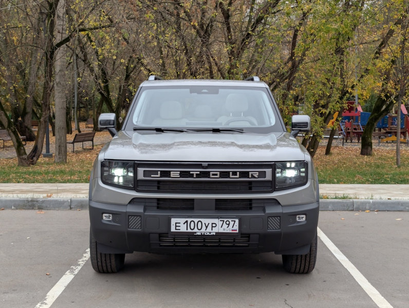 Не близнецы, но двойняшки: тест-драйв городского брутала Jetour T1