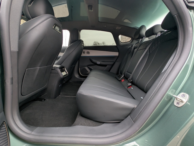 Эх, прохвачу: тест-драйв гибрида Exeed Exlantix ES