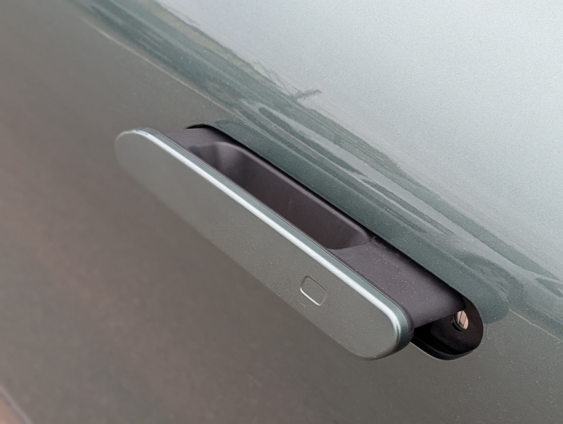 Эх, прохвачу: тест-драйв гибрида Exeed Exlantix ES