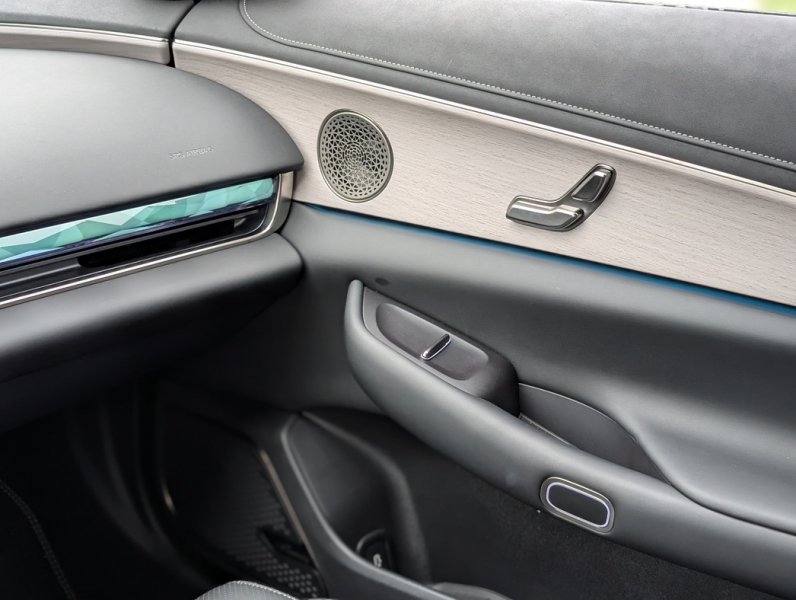 Эх, прохвачу: тест-драйв гибрида Exeed Exlantix ES