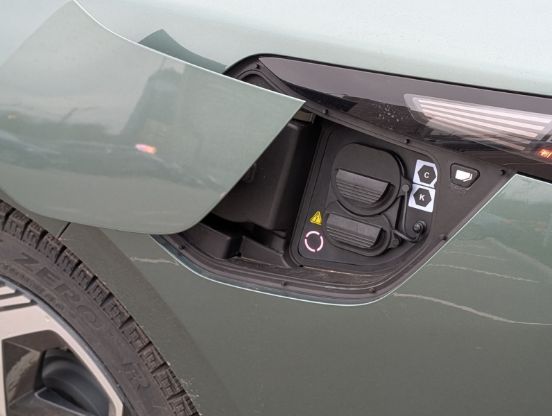 Эх, прохвачу: тест-драйв гибрида Exeed Exlantix ES