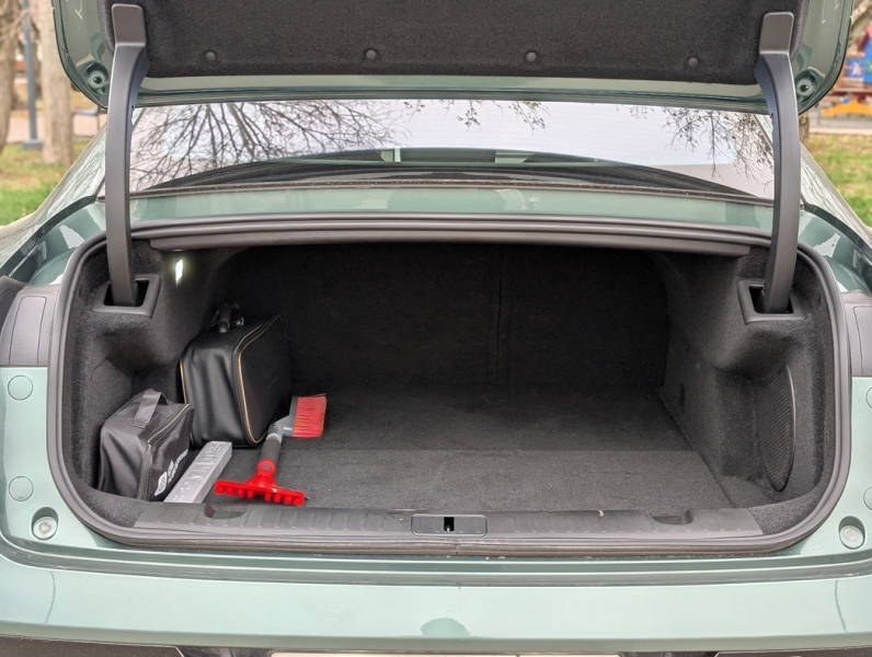 Эх, прохвачу: тест-драйв гибрида Exeed Exlantix ES