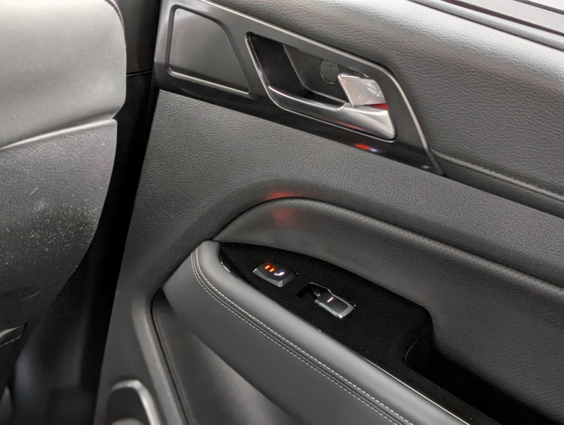 Машина времени: тест-драйв внедорожника KGM Rexton