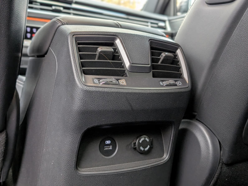 Машина времени: тест-драйв внедорожника KGM Rexton