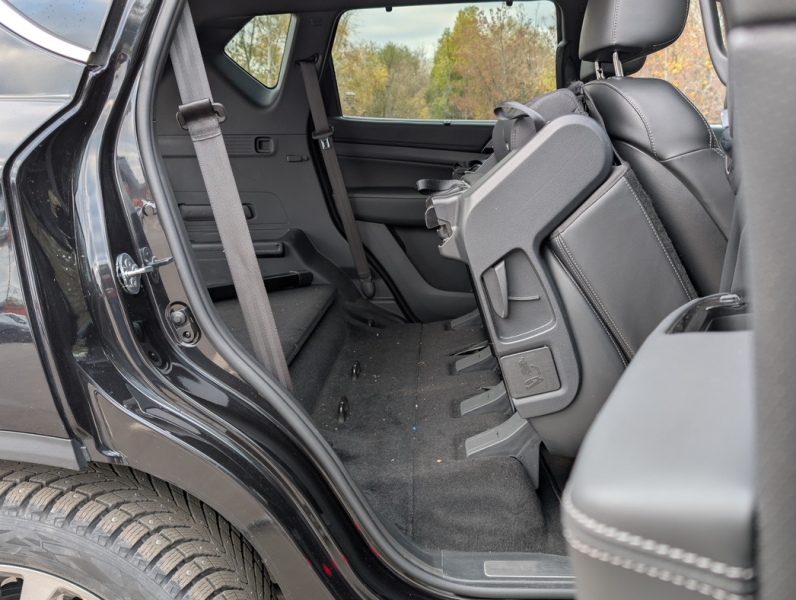 Машина времени: тест-драйв внедорожника KGM Rexton