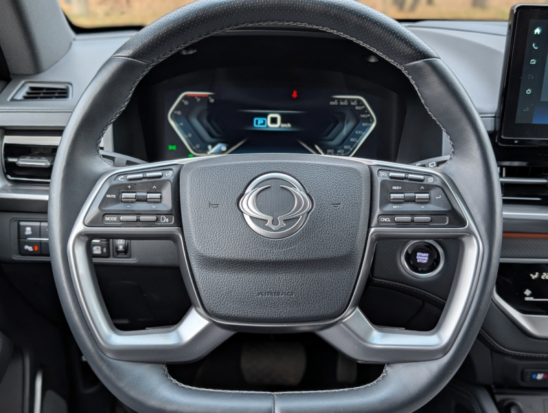 Машина времени: тест-драйв внедорожника KGM Rexton