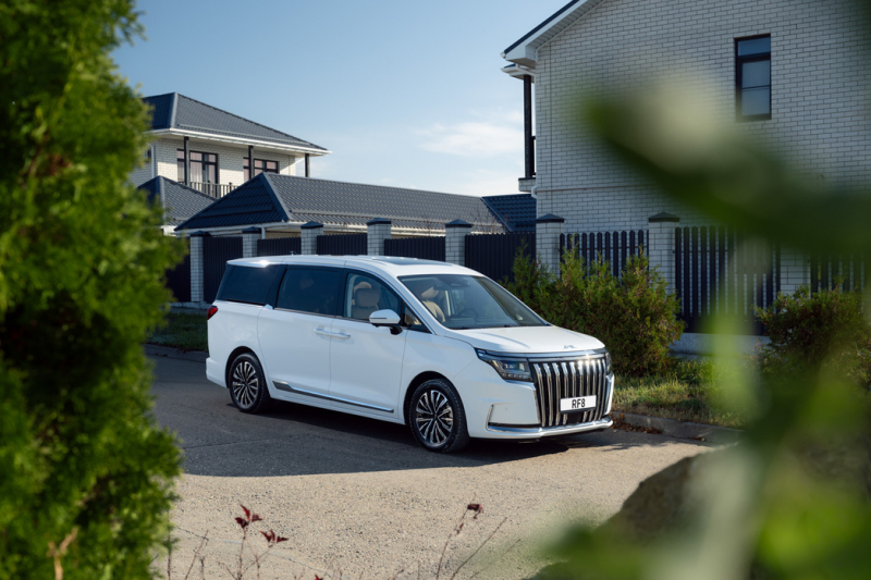 Добро пожаловать в&nbsp;RF: тест-драйв самого доступного минивэна JAC RF8