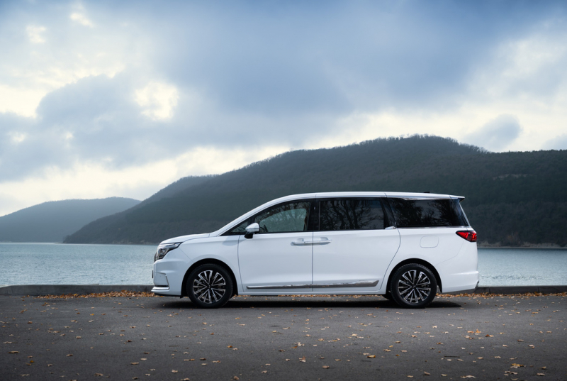 Добро пожаловать в&nbsp;RF: тест-драйв самого доступного минивэна JAC RF8