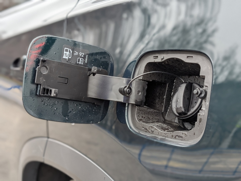 Родился в Калуге: тест-драйв среднеразмерного кроссовера Tenet T8