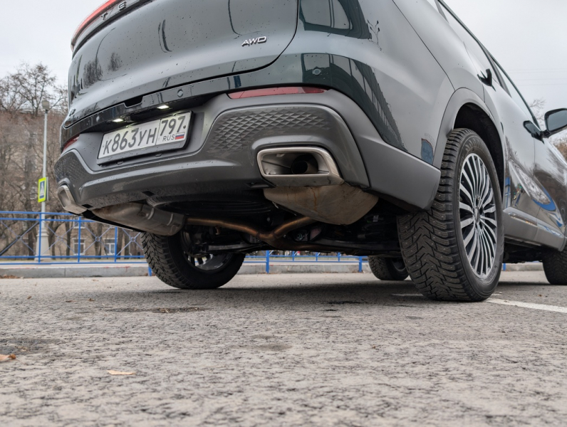 Родился в Калуге: тест-драйв среднеразмерного кроссовера Tenet T8