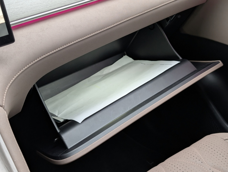 Родился в Калуге: тест-драйв среднеразмерного кроссовера Tenet T8