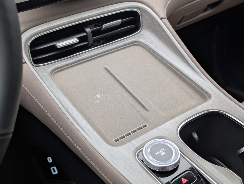 Родился в Калуге: тест-драйв среднеразмерного кроссовера Tenet T8