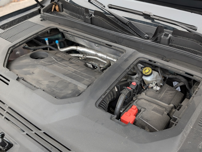 Родился в Калуге: тест-драйв среднеразмерного кроссовера Tenet T8