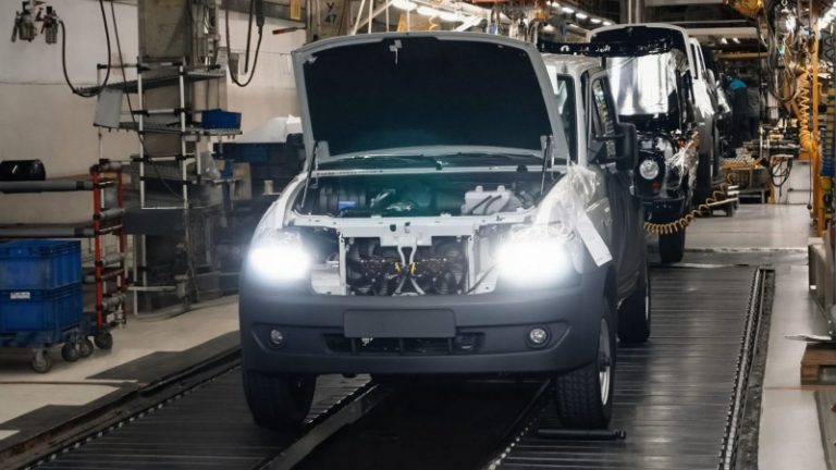 УАЗ начнет производство нового рамного внедорожника, которого никогда не было в России