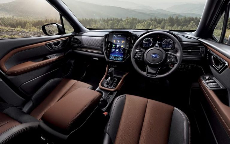 Названа главная опасность автомобилей с правым рулем. Мнение автоюриста