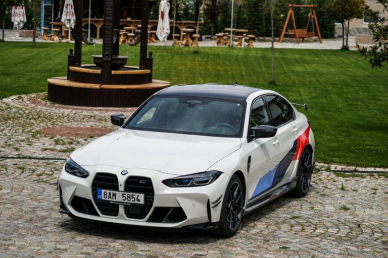 Сразу 30 новинок представит BMW M в течение трех лет