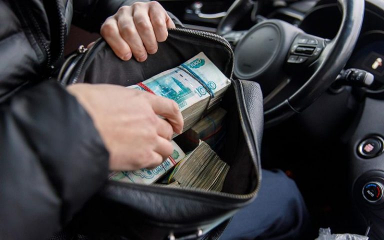 Можно ли продать машину, если она в автокредите и как это сделать