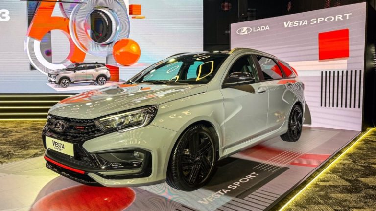 АвтоВАЗ расширил функционал LADA Vesta без повышения цены. Что изменилось
