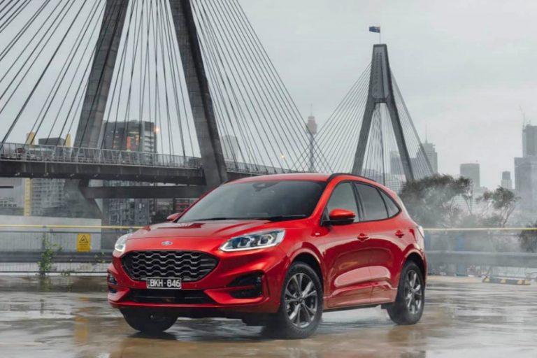 Ненародный Ford: Концерн отказывается от бюджетных машин ради премиум-сегмента